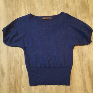 Outback Red Navy Short Sleeve Sweater